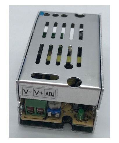 FUENTE ALIMENTACION ENTRADA  220V SALIDA 12V 1A